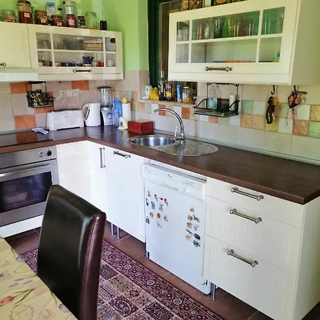 Szőlősi Diófa Quarto em Acomodações Particulares
